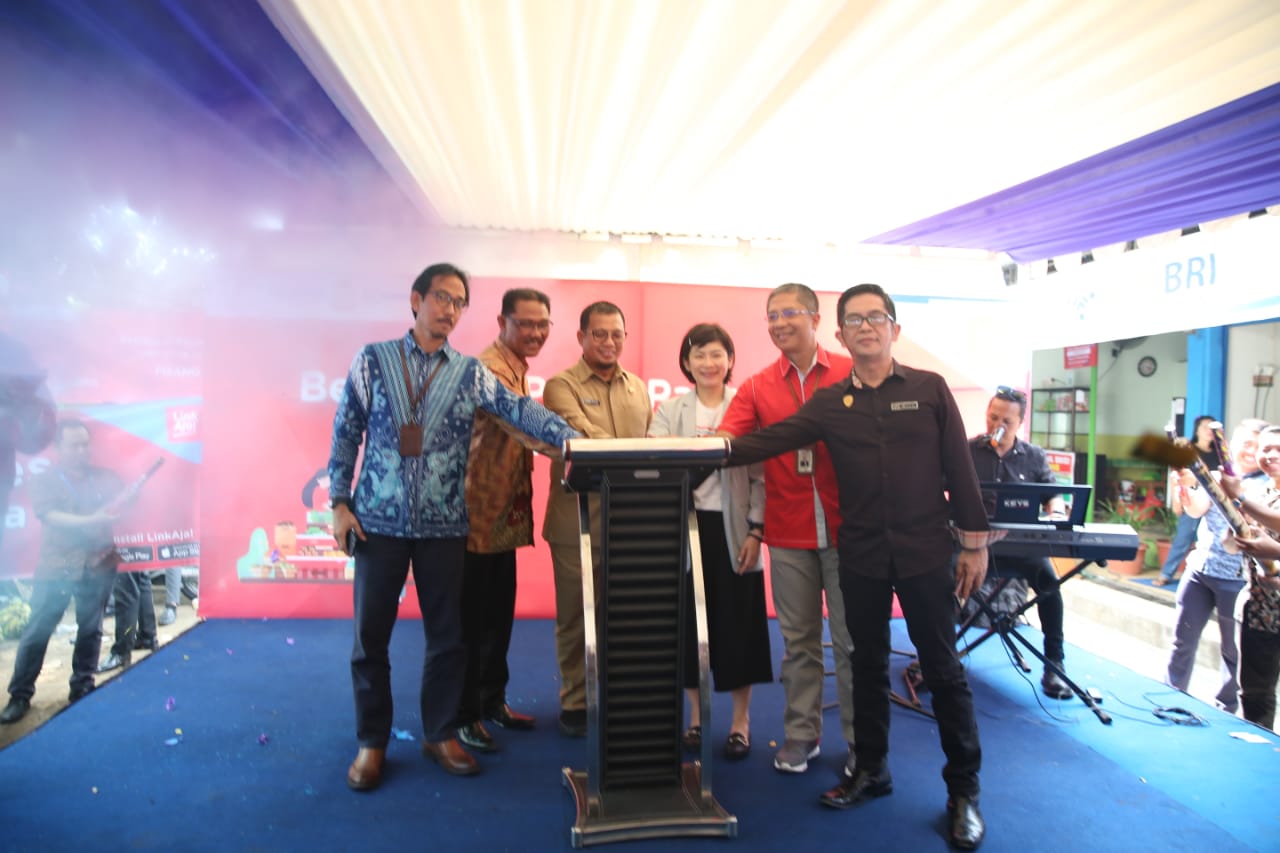 'Link Aja' di Pasar Pabaeng-Baeng Makassar