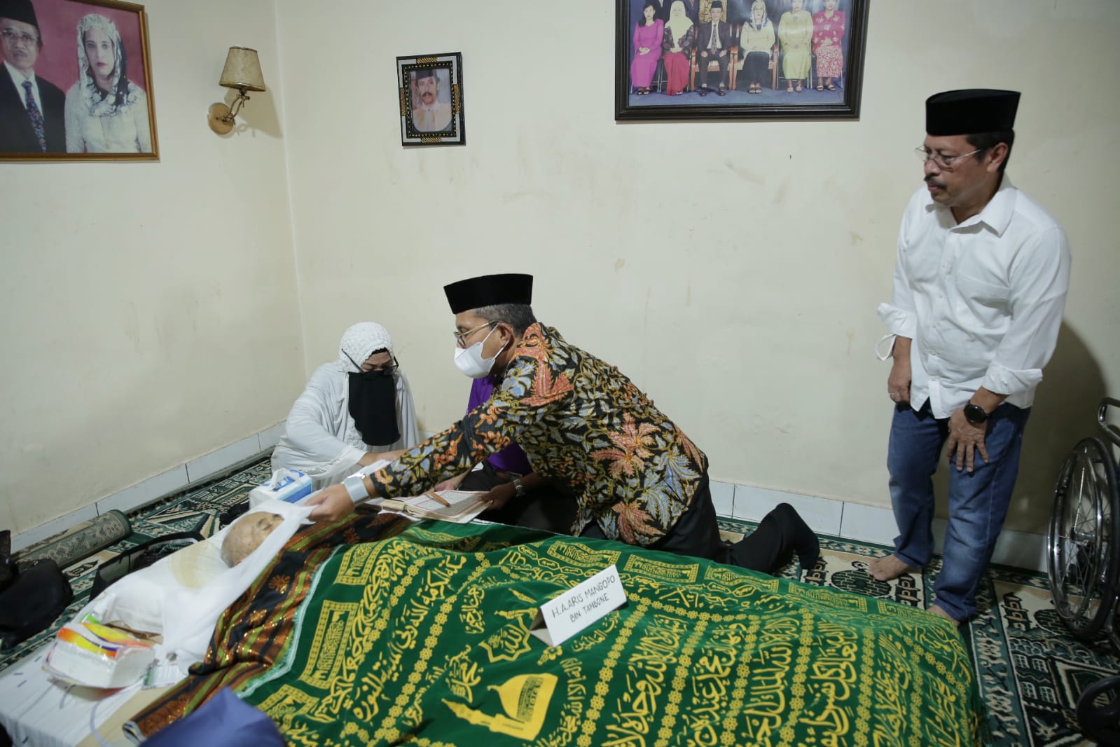 Danny Pomanto melayat